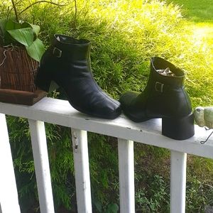 WITCHY GOTH CHUNKY HEEL COMBAT BOOTIES!!!